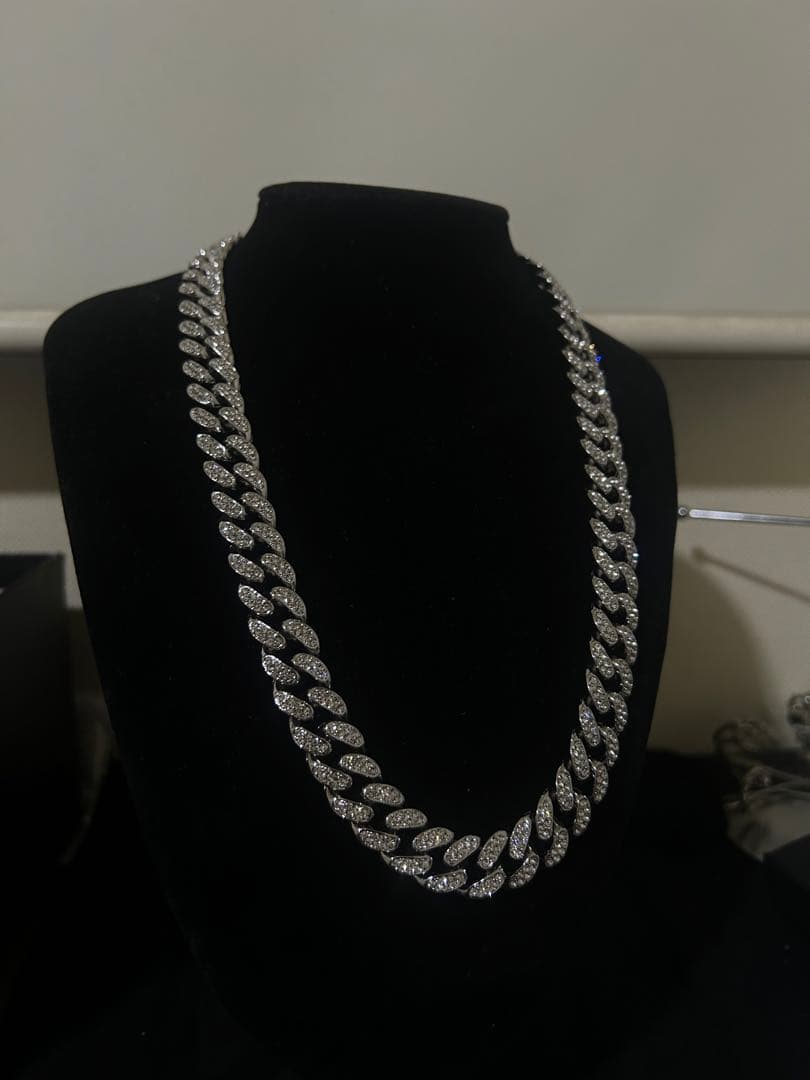 【LA直輸入証明書付】925Silver マイアミキューバンネックレスアバランチ