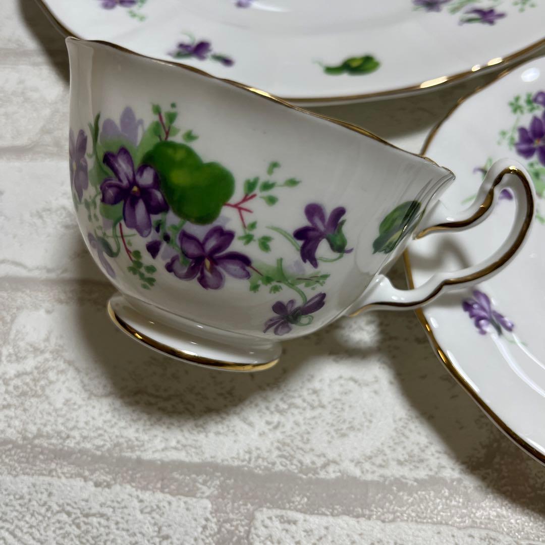 Adderley BONE CHINA ティーカップ・皿セット　ヴィンテージ