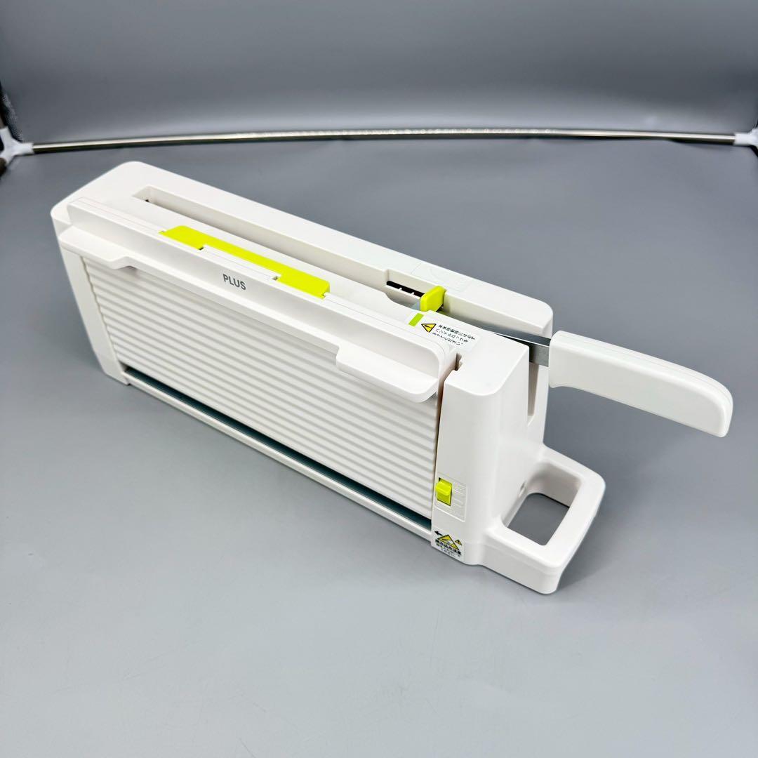 プラス コンパクト裁断機 PLUS PK-213
