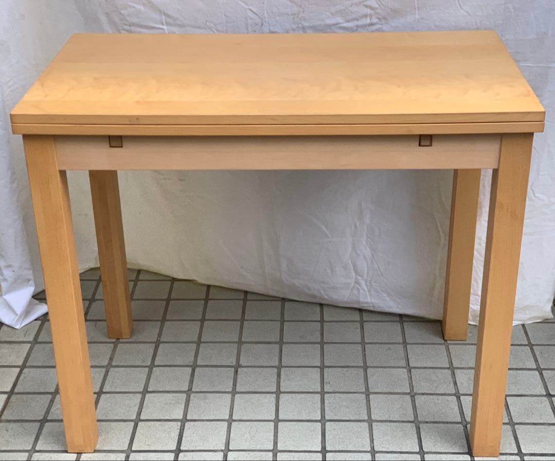 IKEA BJURSTA 伸長式ダイニングテーブル