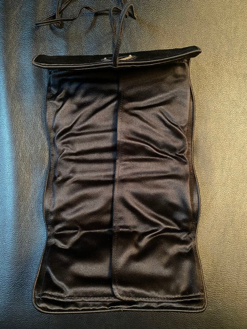 PRADA 黒 シルクサテン アクセサリーケース